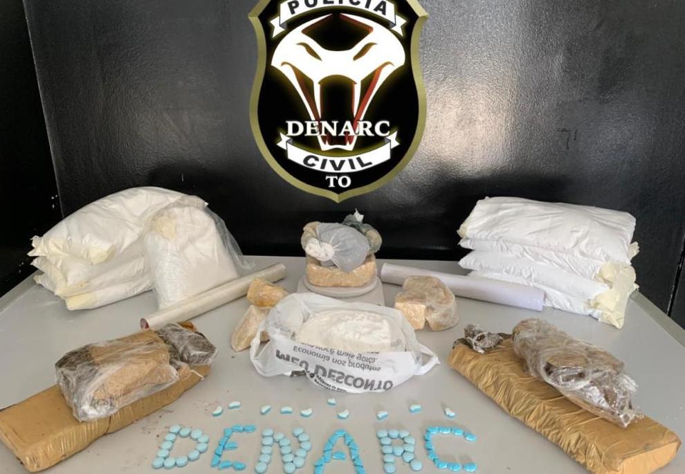 No local a polícia ainda apreendeu 10 kg de Fenacetina, utilizada para aumentar volume de drogas - Foto: Divulgação Polícia Civil
